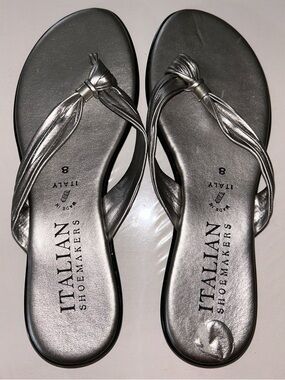 NWOB Italian Shoemakers Metallic Silver Knotted Toe-Post Silk Sandals